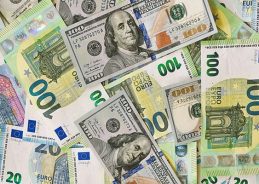 FPIs Pull Out ₹14,185 Crore from Indian Equities, Invest ₹915 Crore in Debt