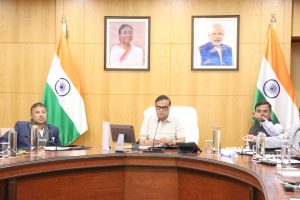 লোকসেৱা ভৱনৰ সভাকক্ষত উচ্চ ক্ষমতাসম্পন্ন বিনিয়োগ সমিতিৰ সৈতে মুখ্যমন্ত্রী ড° হিমন্ত বিশ্ব শৰ্মাৰ বৈঠক