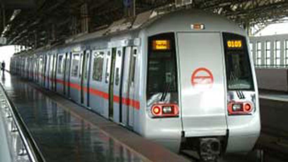 होली के अवसर पर दिल्ली मेट्रो सेवाएं दोपहर 02:30 बजे तक बंद