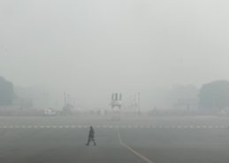 IMD issues red alert for dense to very dense fog over Uttar Pradesh during next 3-4 days