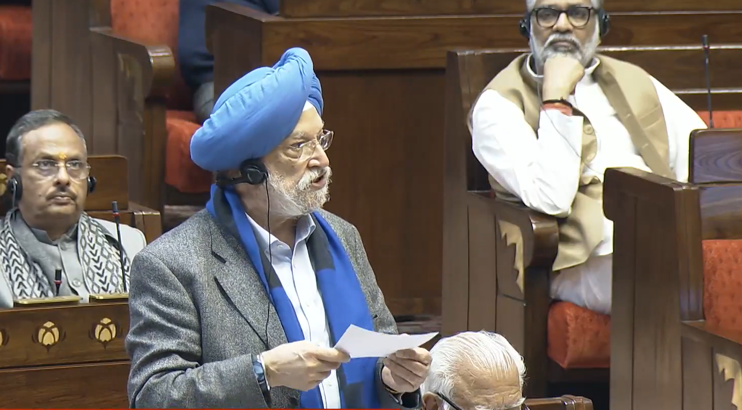 উত্তর ২৪ পরগনার অশোকনগরে যে প্রাকৃতিক তেল ও গ্যাসের ভান্ডারের সন্ধান মিলেছে, তার সম্ভাব্য আর্থিক মূল্য প্রায় ৪৫ হাজার কোটি টাকা বলে কেন্দ্রীয় পেট্রোলিয়াম মন্ত্রী হরদীপ সিং পুরী জানিয়েছেন