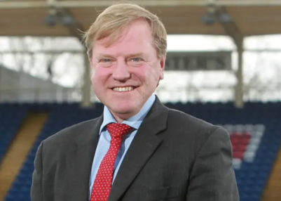 Former England cricketer Hugh Morris dies at age of 62