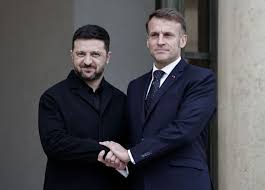 Zelenskyy Meets Macron in Paris to Rally European Support for Ukraine Peace Deal