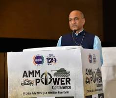 وزارت دفاع میں دفاعی پروڈکشن کے سیکریٹری سنجیو کمار نے آج کے دور میں درپیش روایتی اور غیر روایتی چیلنجوں سے نمٹنے کیلئے ملک کو دفاعی مینوفیکچرنگ کے شعبے میں خود کفیل ہونے کی ضرورت پر زور دیا ہے۔