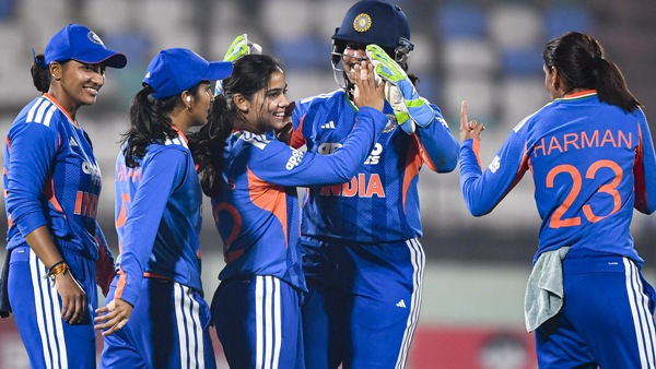 महिला क्रिकेट: भारत-श्रीलंका के बीच चौथा टी-20 मैच आज, शाम 7 बजे से शुरू होगा मुकाबला