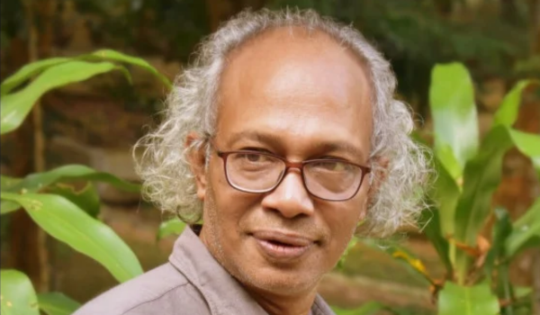 বাংলাদেশ সম্পাদক পরিষদের সভাপতি ও নিউ এজ সংবাদপত্রের সম্পাদক নুরুল কবির অভিযোগ করেছেন, অন্তর্বর্তী সরকারের একাংশ  বা সরকার স্বয়ং সমন্বিতভাবে প্রথম আলো ও ডেইলি স্টারের কার্যালয়ে হামলা ও অগ্নিসংযোগের ঘটনা ঘটিয়েছে