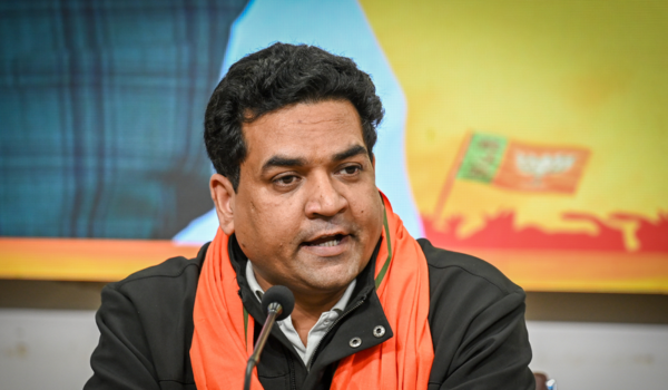 Delhi government announces ₹10,000 compensation for construction workers affected by GRAP