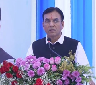 કેન્દ્રીય મંત્રી ડૉ. મનસુખ માંડવિયાએ કહ્યું, 2026ના અંત સુધીમાં ભારત 100 કરોડ લોકોને સામાજિક સુરક્ષા પૂરી પાડતો દેશ બનશે