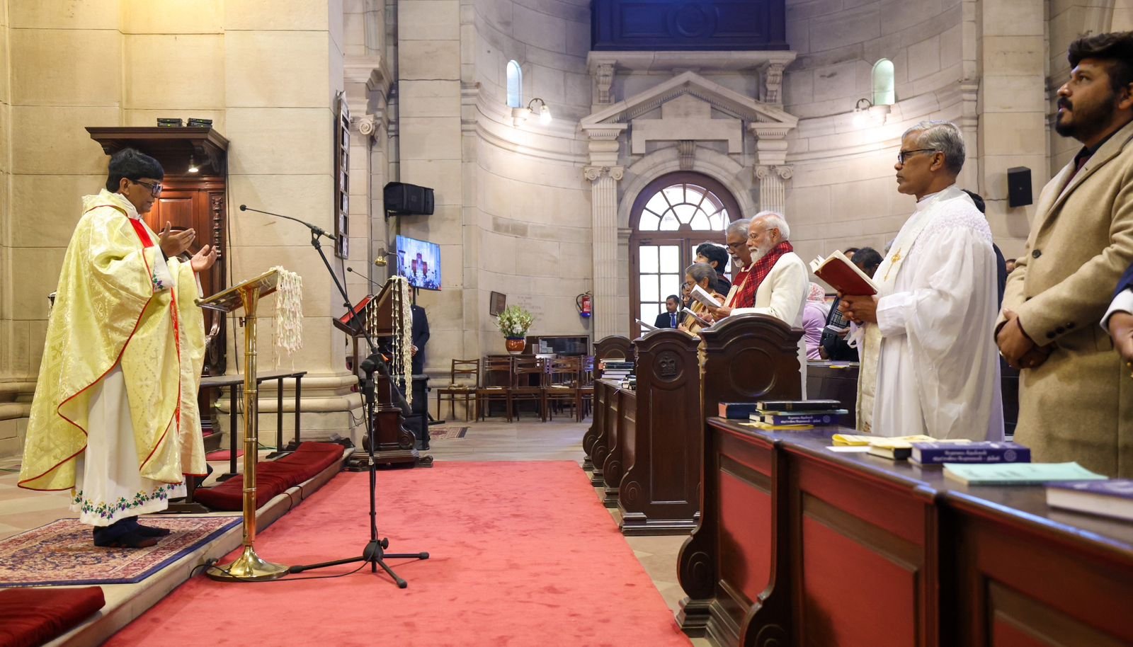 PM Modi Attends Christmas Morning Service at Cathedral Church of the Redemption