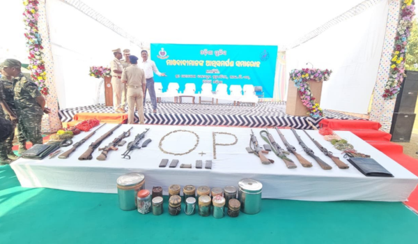 22 Maoists including 10 women surrender in Malkangiri district of Odisha