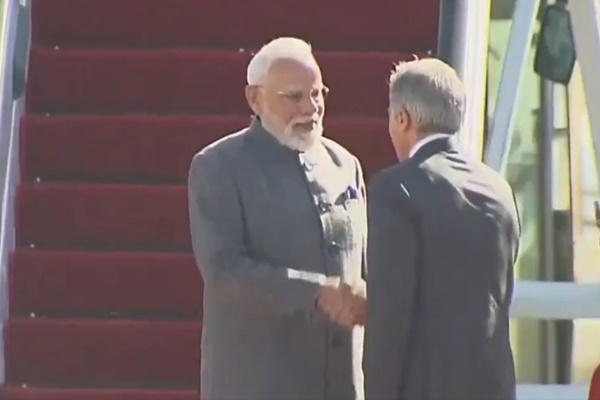 PM Modi Arrives in Jordan on first leg of his Three-Nation Tour