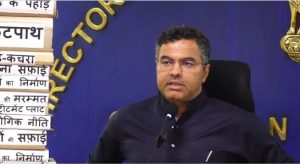 دلّی کے وزیر پرویش صاحب سنگھ نے آج سابقہ عام آدمی پارٹی حکومت اور سابق وزیراعلیٰ اروند کجریوال پر گزشتہ    11 برس میں قومی راجدھانی میں بڑھتی فضائی آلودگی کی سطح کے سلسلے میں کوئی اقدامات نہ کرنے کیلئے اُن پر نکتہ چینی کی ہے