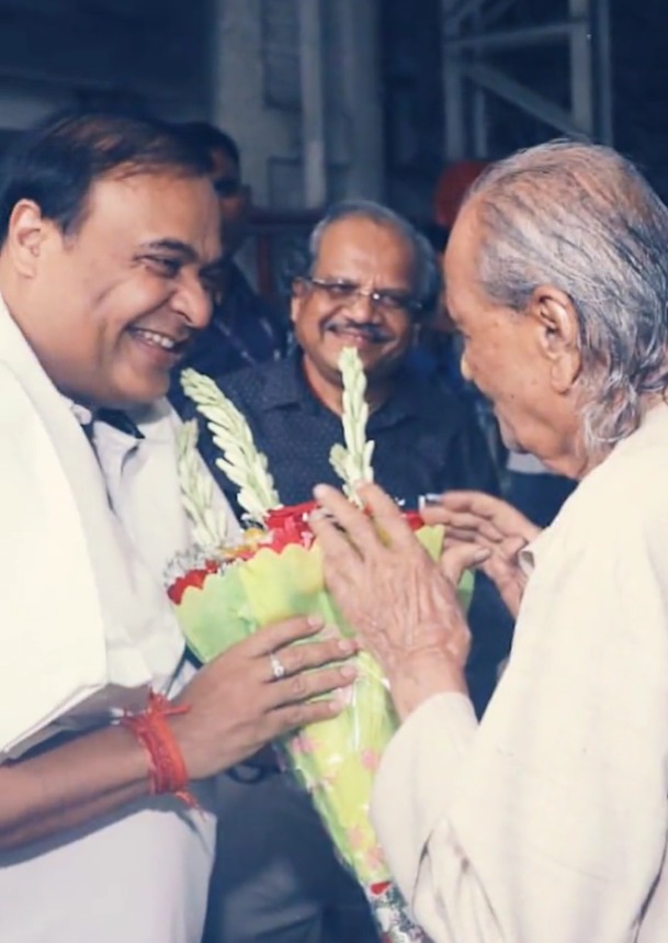 বিশিষ্ট ভাস্কৰ্য্য শিল্পী ৰাম সুতাৰৰ দেহাৱসানত মুখ্যমন্ত্ৰীৰ শোক প্ৰকাশ