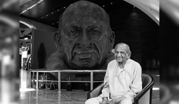 Renowned Sculptor Ram Vanji Sutar, Designer of Statue of Unity, Passes Away at 100