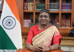 ৰাষ্ট্ৰপতি শ্ৰীমতী দ্রৌপদী মুৰ্মু দুদিনীয়া ভ্ৰমণসূচীৰে ইম্ফলত উপস্থিত