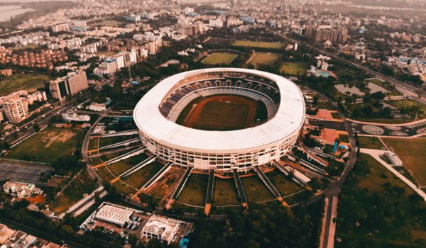 کولکاتہ میں Salt Lake یووا بھارتی Krirangan میں کَل کے واقعے کے سلسلے میں پولیس نے اپنے طور پر ایک کیس درج کیا ہے