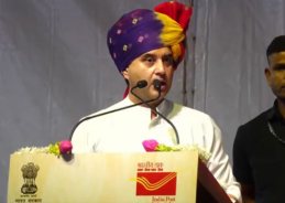 Union Minister Jyotiraditya Scindia calls postmen bridges of trust at Gramin Dak Sevak Sammelan