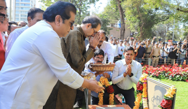 Uddhav Thackeray led Shiv Sena and Raj Thackeray’s Maharashtra Navnirman join hands to contest Civic Polls in Mumbai