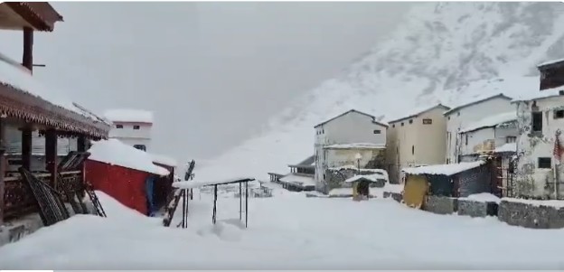 उत्तराखंड में कड़ाके की ठंड और ऊंचाई वाले इलाकों में बर्फबारी की चेतावनी: मौसम विभाग