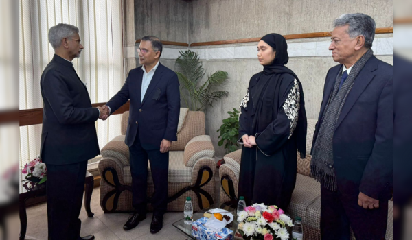 ढाका पहुंचे विदेश मंत्री डॉ. एस. जयशंकर, बांग्लादेश की पूर्व प्रधानमंत्री खालिदा जिया के अंतिम संस्कार में होंगे शामिल