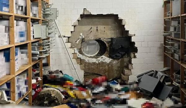 जर्मनी: स्पार्कसे बैंक में ड्रिल मशीन की मदद से चोरी, लगभग 3 करोड़ यूरो नकद लूटे