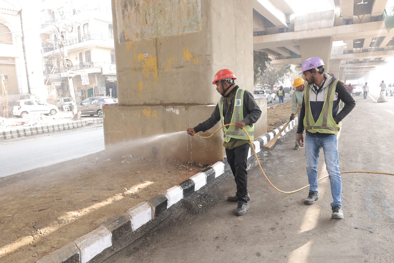 दिल्ली में प्रदूषण को रोकने के लिए डीएमआरसी ने विशेष अभियान चलाया