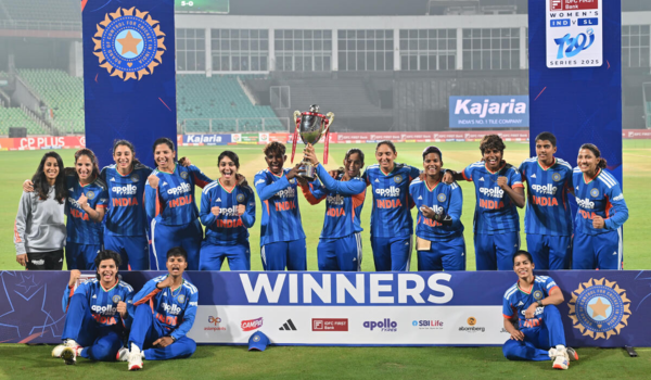 મહિલા ક્રિકેટમાં, ભારતે પાંચમી T-20 મેચમાં શ્રીલંકાને હરાવી શ્રેણી પોતાના નામે કરી