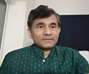 यूट्युबर संग्राम पाटील यांना आंतरराष्ट्रीय विमानतळावरून ताब्यात घेतलं