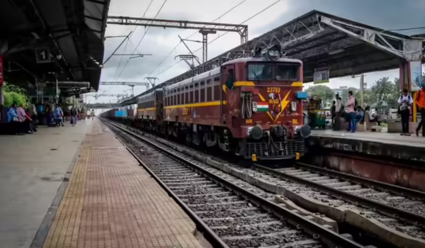 ભારતીય રેલ્વે વિશ્વની સૌથી વધુ વીજળીકૃત રેલ્વે સિસ્ટમોમાંની એક