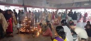 নৱবৰ্ষৰ পহিলা দিনটোত ৰাজ্যৰ মঠ-মন্দিৰ-ধর্মীয় স্থানত ভক্তৰ ভিৰ; বিভিন্ন অনুষ্ঠানৰ আয়োজন