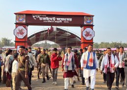 অহা ৯ জানুৱাৰীৰ পৰা হ’বলগীয়া চৰাইদেউ মহোৎসৱৰ প্ৰস্তুতিৰ বুজ লয় মন্ত্রী অশোক সিংহলে