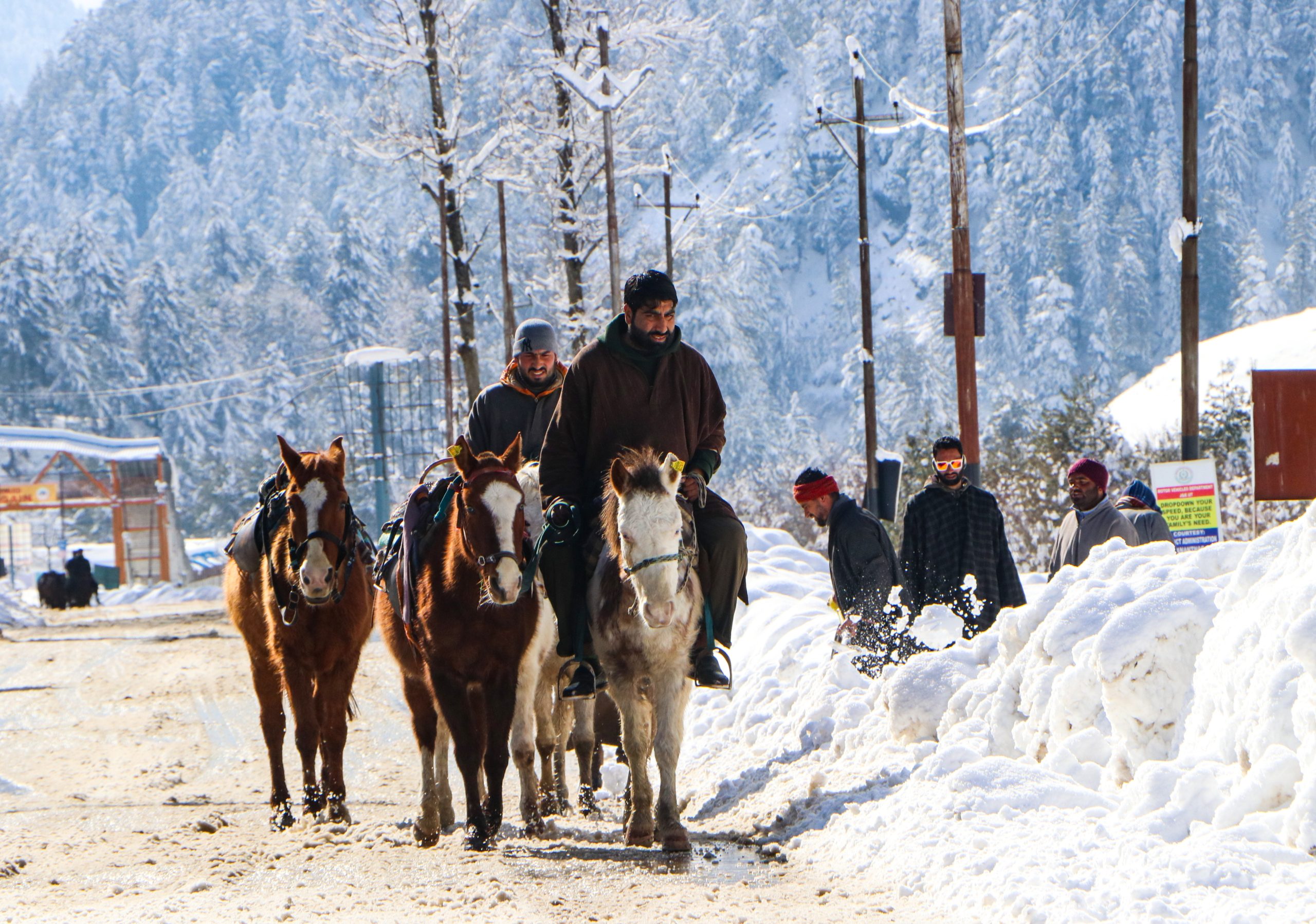 J&K: Meteorological Department warns of rain and snowfall on Feb 1-2