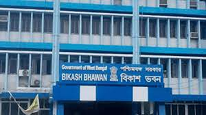 স্কুলের গাফিলতির কারণে যেসব মাধ্যমিক পরীক্ষার্থীর এখনো এনরোলমেন্ট হয়নি এবং অ্যাডমিট কার্ড পায়নি, তাদের জন্য বিশেষ ব্যবস্থা নিল শিক্ষা দপ্তর।