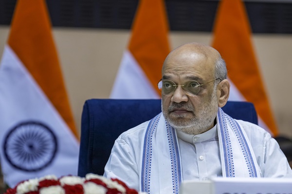 কেন্দ্রীয় স্বরাষ্ট্র ও সমবায় মন্ত্রী অমিত শাহ আজ গুজরাটের গান্ধী নগরের মানোসা পুরসভায় দুশো ষাট কোটি টাকা মূল্যের বিভিন্ন উন্নয়ন মূলক প্রকল্পের উদ্বোধন ও ভিত্তিপ্রস্তর স্থাপন করেছেন।