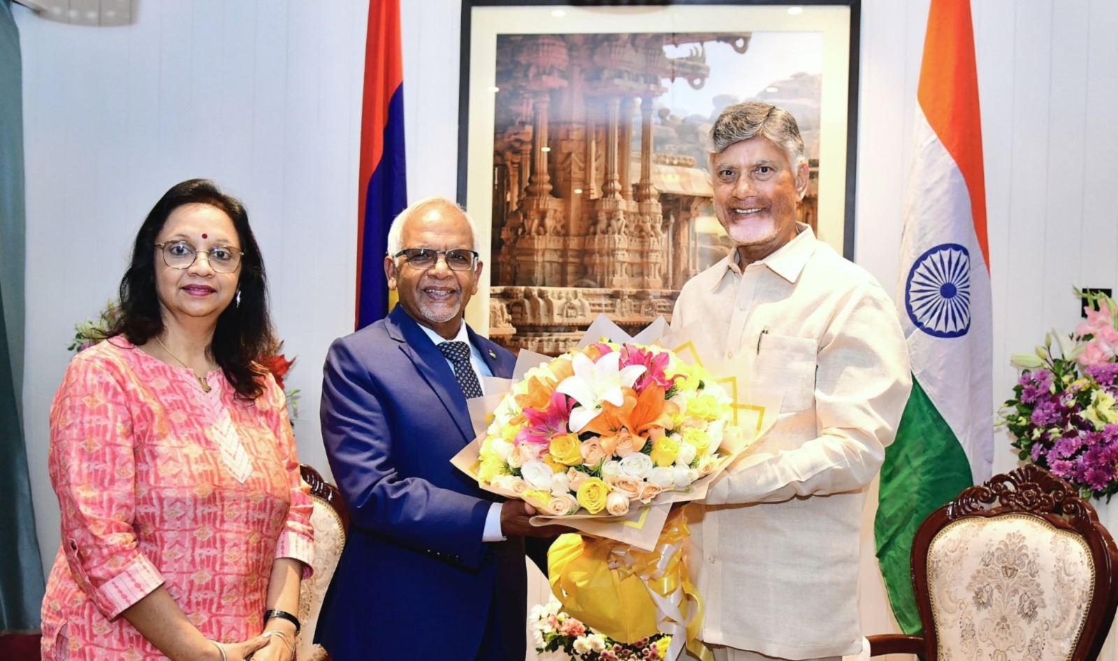 Andhra Pradesh CM Chandrababu Naidu pays courtesy visit to Mauritius President Dharambeer Gokhool