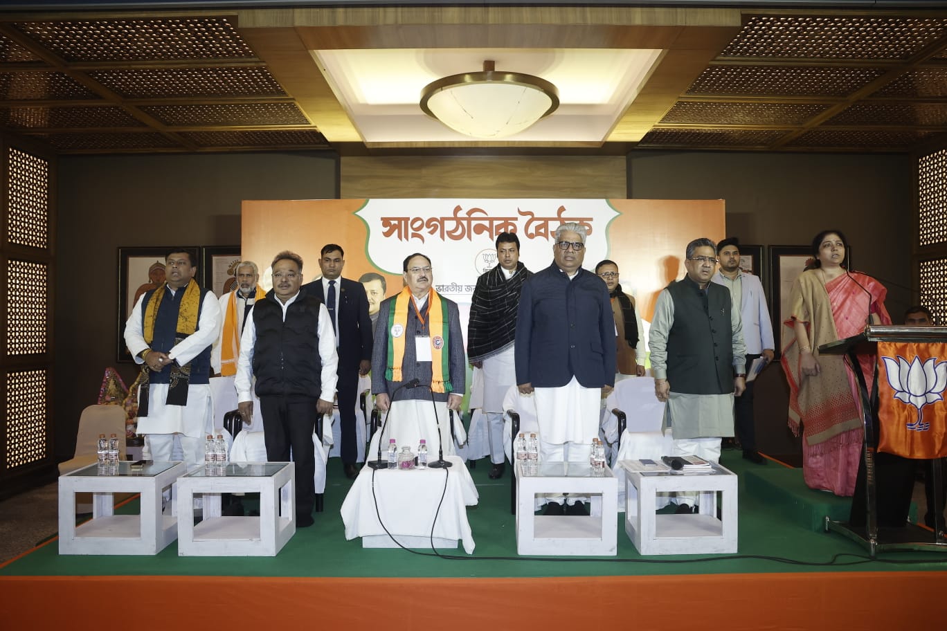 মমতা ব্যানার্জির সরকারের শাসনকালে দুর্নীতি, হিংসা,তোষণ এবং অপশাসন পশ্চিমবঙ্গ কে ধ্বংসের দিকে ঠেলে দিয়েছে বলে বিজেপি অভিযোগ করেছে।