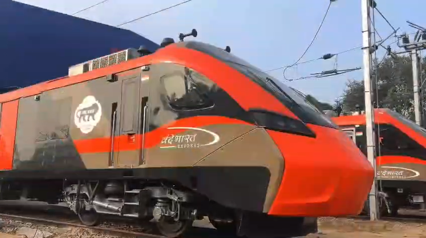 কেন্দ্রীয় সরকার, পশ্চিমবঙ্গে রেলের উন্নয়নে একগুচ্ছ পদক্ষেপ নিয়েছে। ২০১৪ সালের পর এরাজ্যের জন্য রেলের বাজেট বরাদ্দ বাড়ানো হয়েছে তিন গুন। 