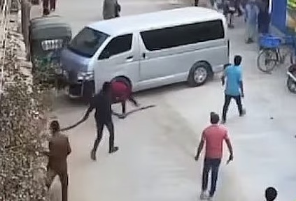 Bangladesh: RAB officer killed, 3 injured in mob attack during operation