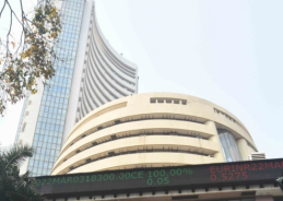 Stock market plunges fourth straight session; BSE Sensex plummets at 740 points