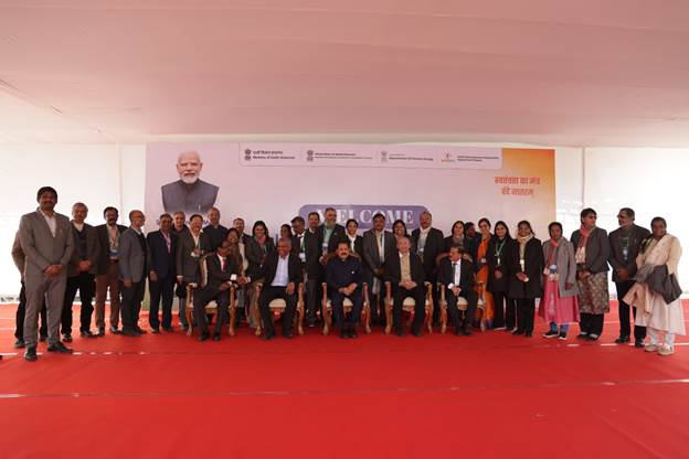 Union Minister Dr Jitendra Singh hosts special felicitation ceremony to honour scientists & researchers at Prithvi Bhawan 