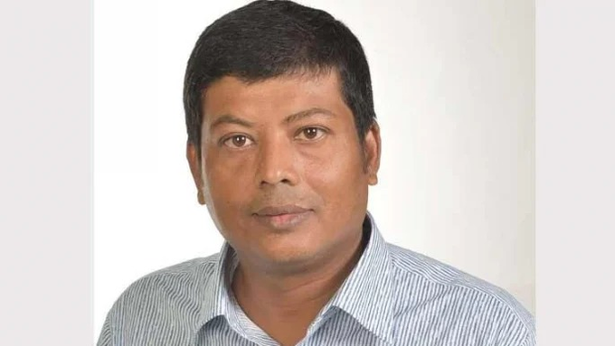 بنگلہ دیش نیشنلسٹ پارٹی کے ایک سینئر لیڈر کو کَل رات ڈھاکہ کے تیج گاؤں علاقے میں گولی مار کر ہلاک اور ایک شخص کو زخمی کردیا گیا۔