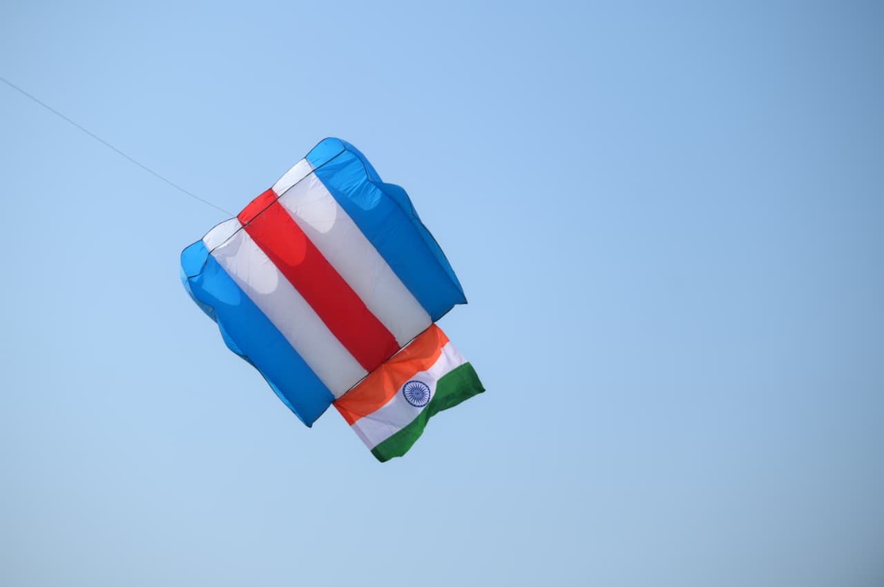 રાજ્યના વિવિધ જિલ્લાઓમાં આજે આંતરરાષ્ટ્રીય પતંગ મહોત્સવની ઉજવણી કરવામાં આવી