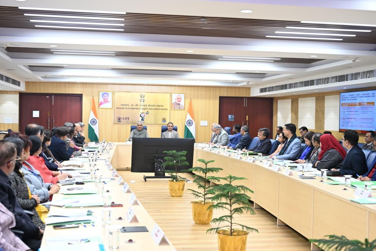 पर्यावरण मंत्री भूपेंद्र यादव ने अनुसंधान तथा अनुप्रयोग के राष्ट्रीय संस्थान-निरंतर की बैठक की अध्यक्षता की