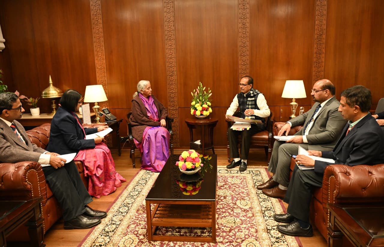 कृषि मंत्री शिवराज सिंह चौहान ने वित्त मंत्री निर्मला सीतारमण से कृषि और ग्रामीण विकास के विभिन्न पहलुओं पर चर्चा की