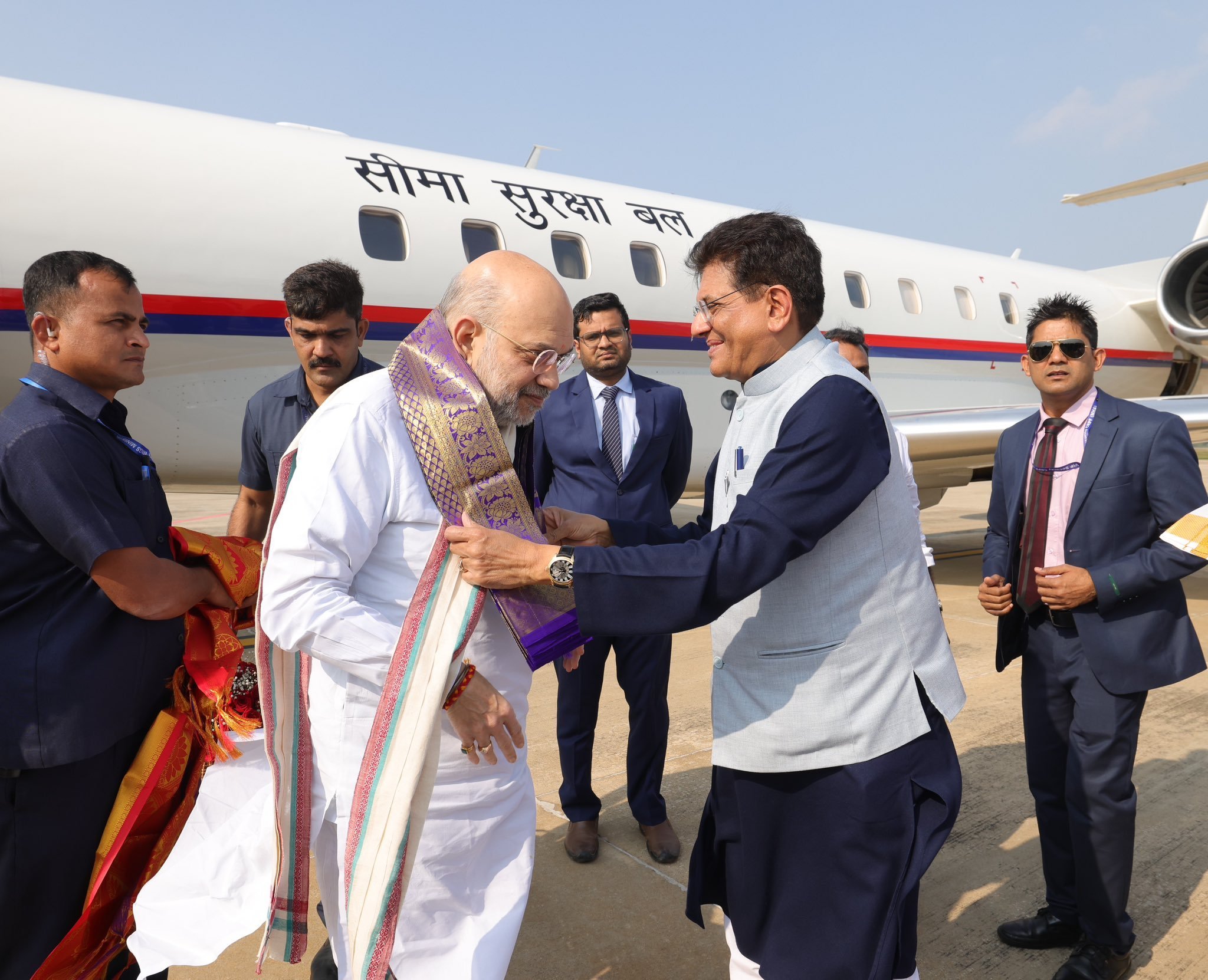 केन्‍द्रीय गृह मंत्री अमित शाह दो दिन की यात्रा पर तमिलनाडु के तिरुची पहुंचे