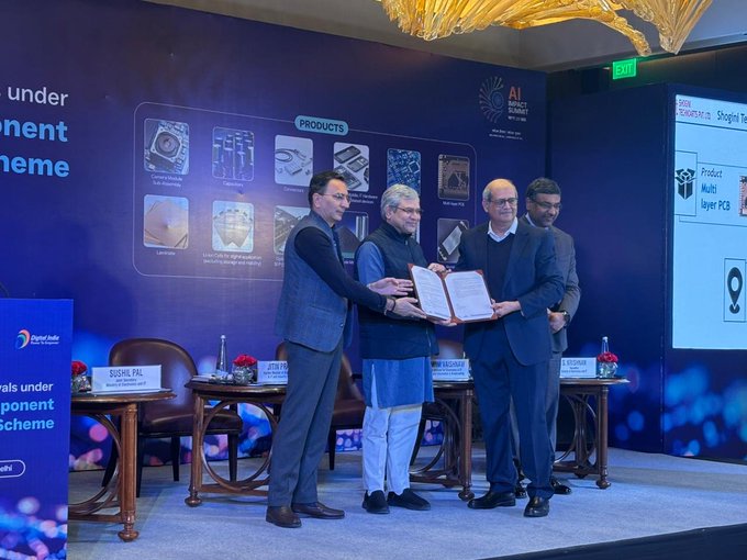 કેન્દ્ર સરકારે ઇલેક્ટ્રોનિક ઘટક વિનિર્માણ યોજનાના ત્રીજા તબક્કામાં 22 નવા પ્રસ્તાવોને મંજૂરી આપી