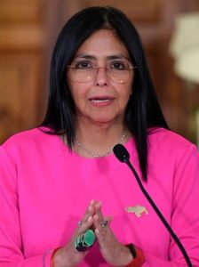 उपराष्ट्राध्यक्ष डेल्सी रॉडरीगेझ यांची व्हेनेझुएलाच्या प्रभारी अध्यक्षपदी नियुक्ती