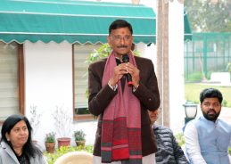 MoS Defence Sanjay Seth presents awards for Best Contingents and Tableaux of R-Day Parade 2026