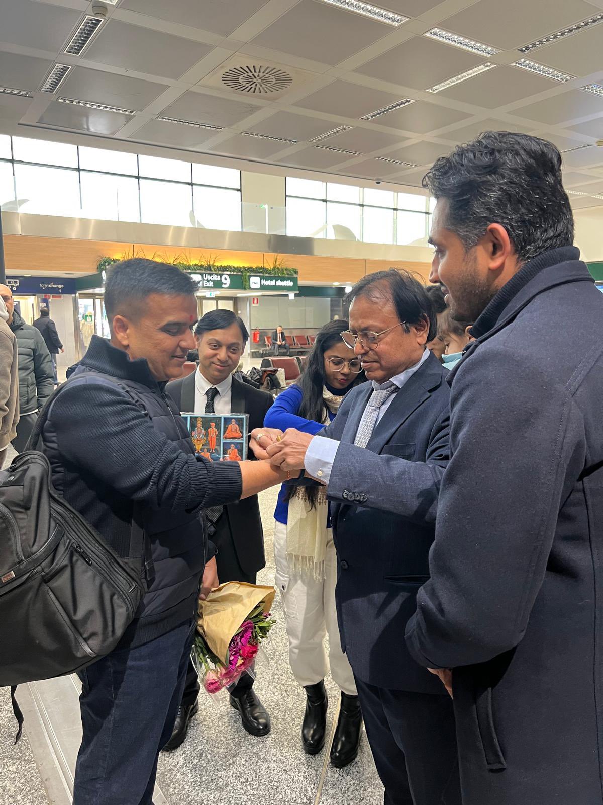 વિશ્વ આર્થિક મંચમાં ગુજરાતનો વિકાસ રોડમેપ રજૂ કરવા સ્વિત્ઝરલેન્ડ પહોંચેલા રાજ્યના પ્રતિનિધિમંડળનું મિલાનમાં ઉષ્માભર્યું સ્વાગત