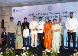 मुख्यमंत्री चंद्रबाबू नायडू ने गैर-निवासी तेलुगु भाषी लोगों से रोजगार सृजनकर्ता बनने की अपील की